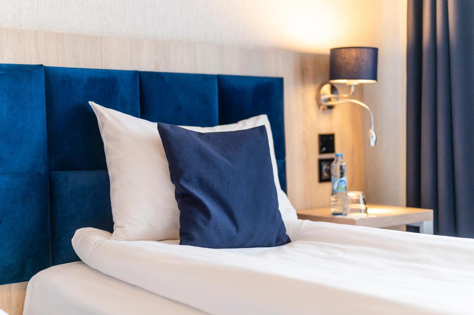 Ignasiak Hotel Wrzesnia Ngoại thất bức ảnh